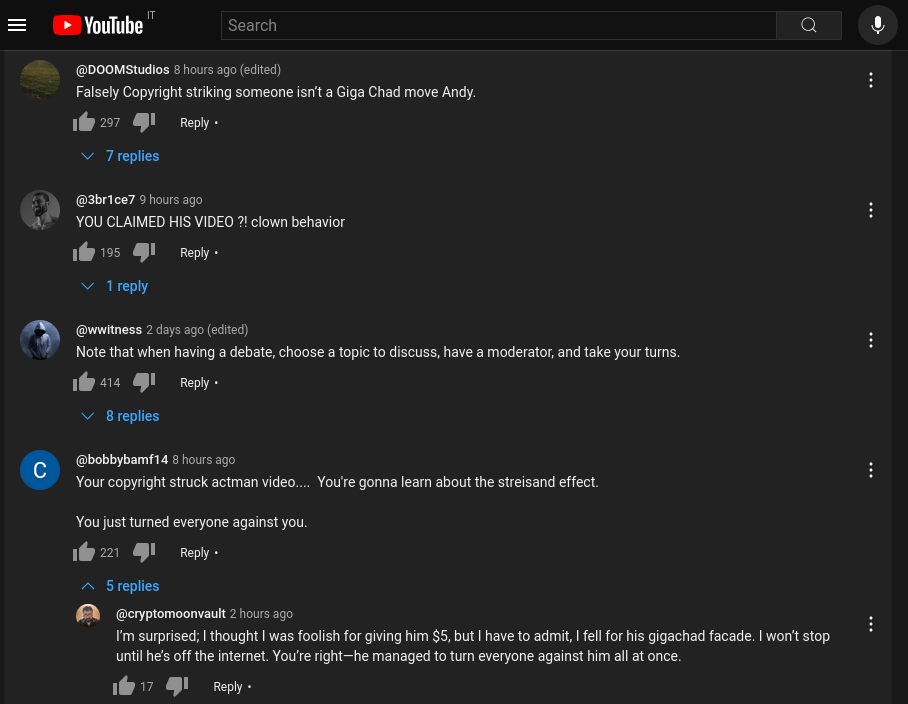 Commenti di AndyPants tra cui diverse critiche alla mossa del copyright strike.